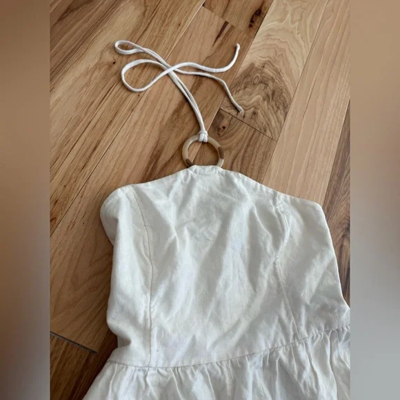 Old Navy O Ring Halter Romper Calla Lily White Linen Blend Smocked Beach Small - Picture 3 of 9